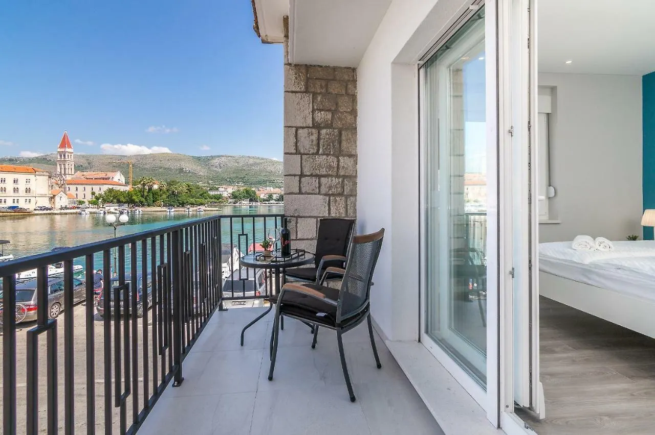 4 Elements Old Town Views Rooms Traù Croazia