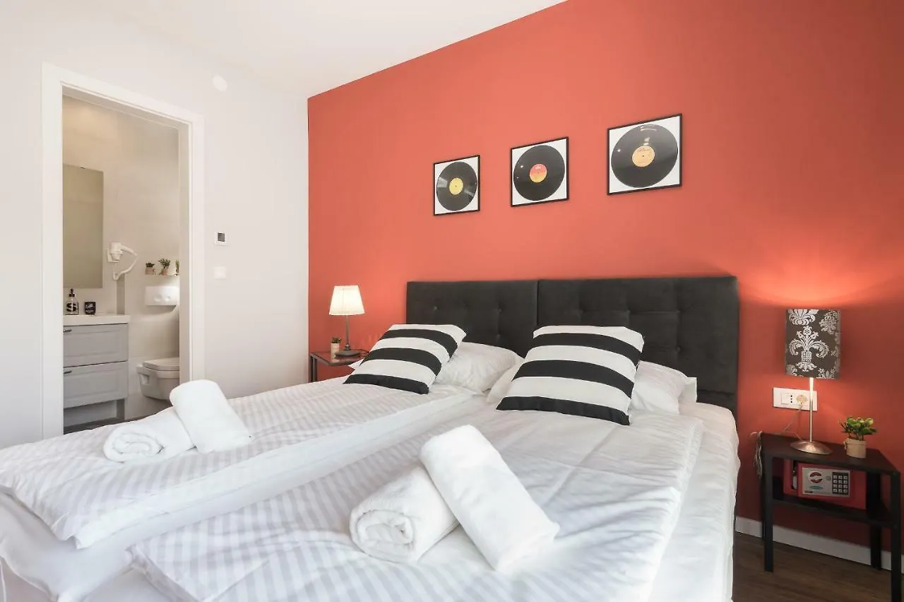 **** Affittacamere 4 Elements Old Town Views Rooms Traù Croazia
