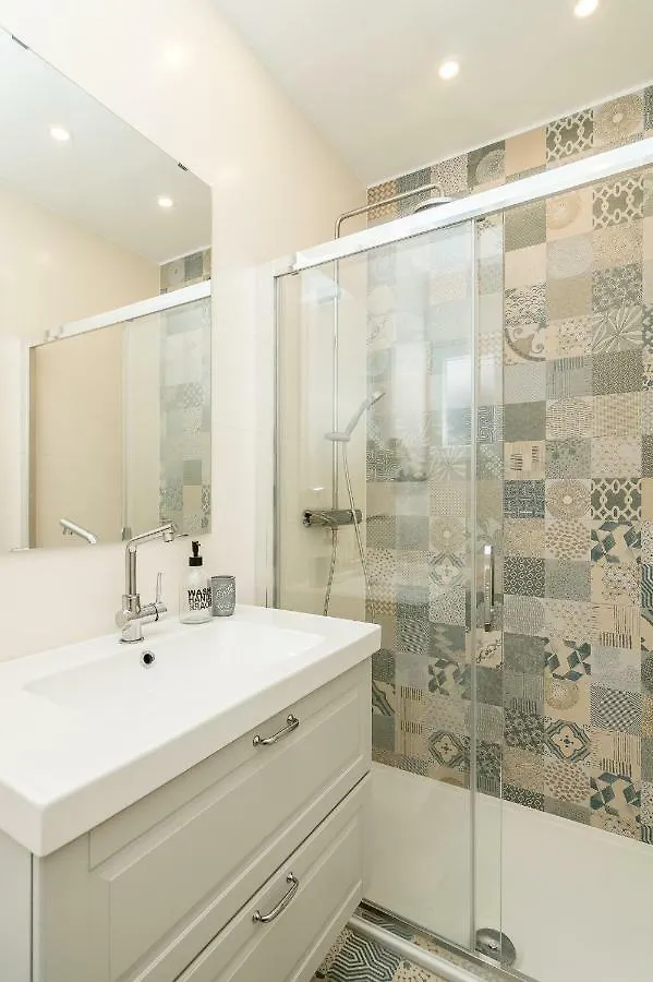 4 Elements Old Town Views Rooms تروغير