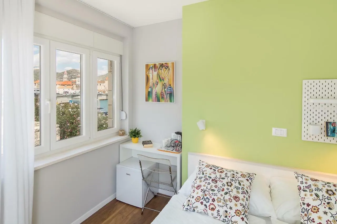 4 Elements Old Town Views Rooms تروغير بيت ضيافة