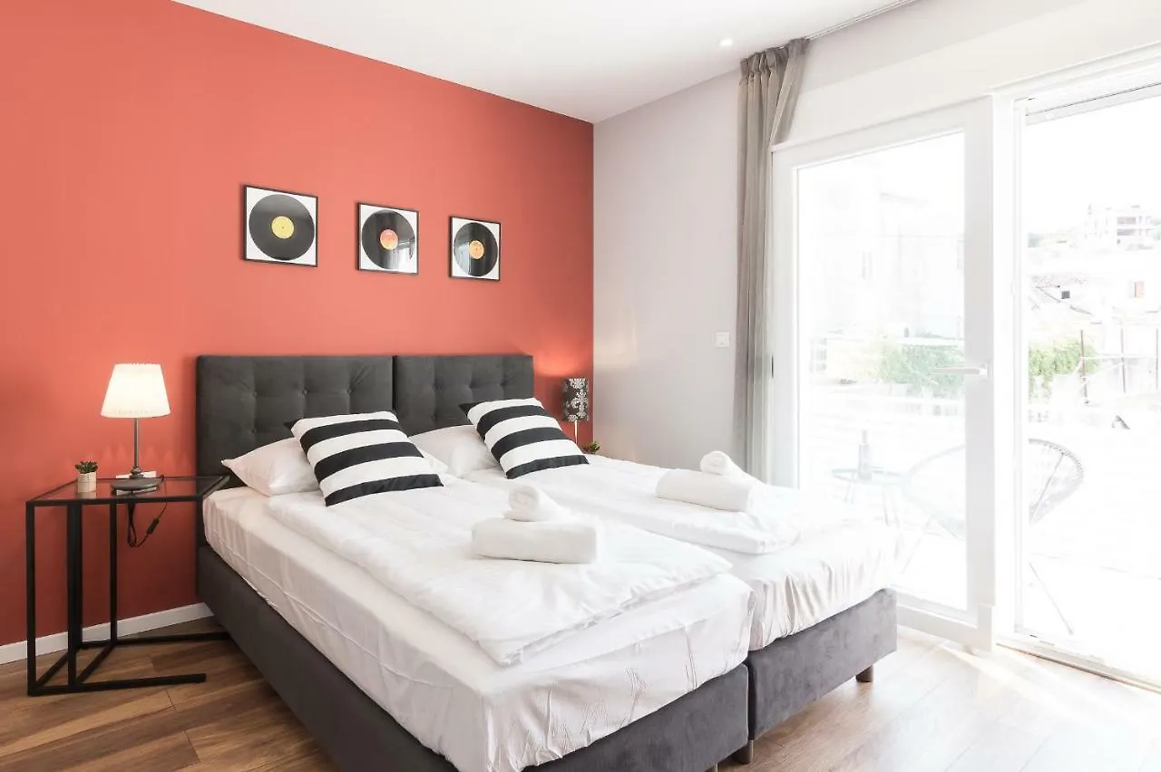 4 Elements Old Town Views Rooms تروغير 4*,  كرواتيا